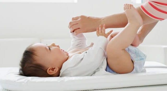 8 ویژگی تشک تعویض نوزاد مناسب